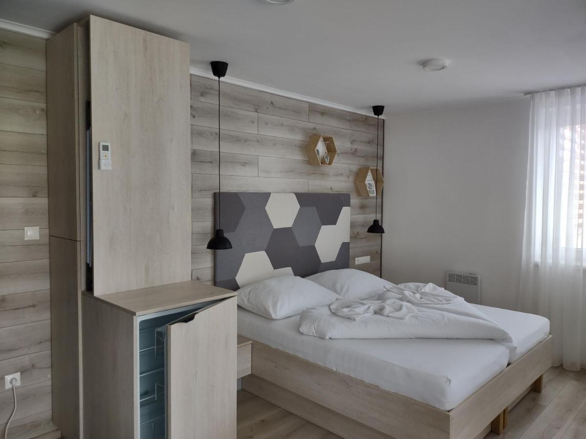 Apartman Kyjev Podhájska Exterior foto
