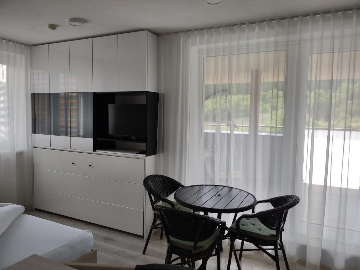 Apartman Kyjev Podhájska Exterior foto