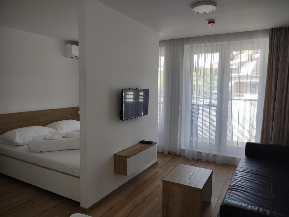 Apartman Kyjev Podhájska Exterior foto