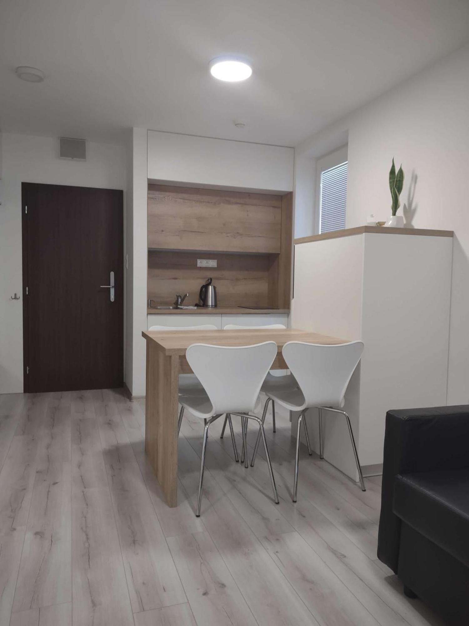 Apartman Kyjev Podhájska Exterior foto